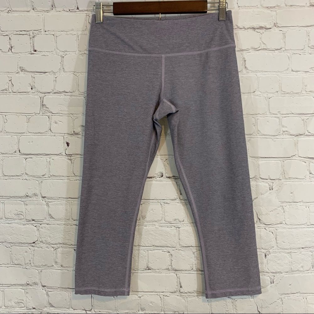 Scorpio Sol Lilic Capris workout leggings size small